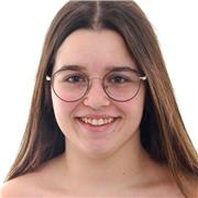 Soy una persona organizada y proactiva que puedo dar clases a alumnos de primaria y de secundaria.